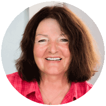 Woman sharing Sugar Defender blood sugar support supplement experience